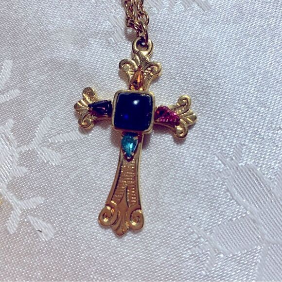 Cross Necklace w/ Glass Rhinestones on Gold Tone Chain 24” Gorgeous - Picture 4 of 4